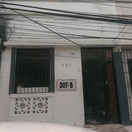 Aarony Hotel Santo Domingo Exterior photo